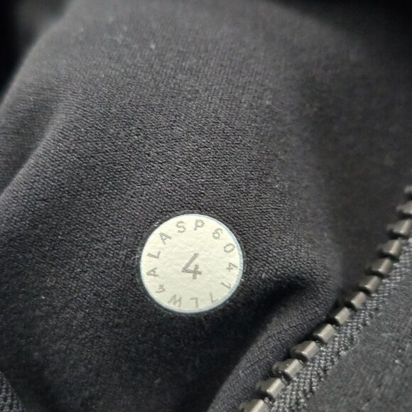 Lululemon Women's Contour Jacket Full Zip Black Size 4 Thumb Holes Pockets - Picture 6 of 11